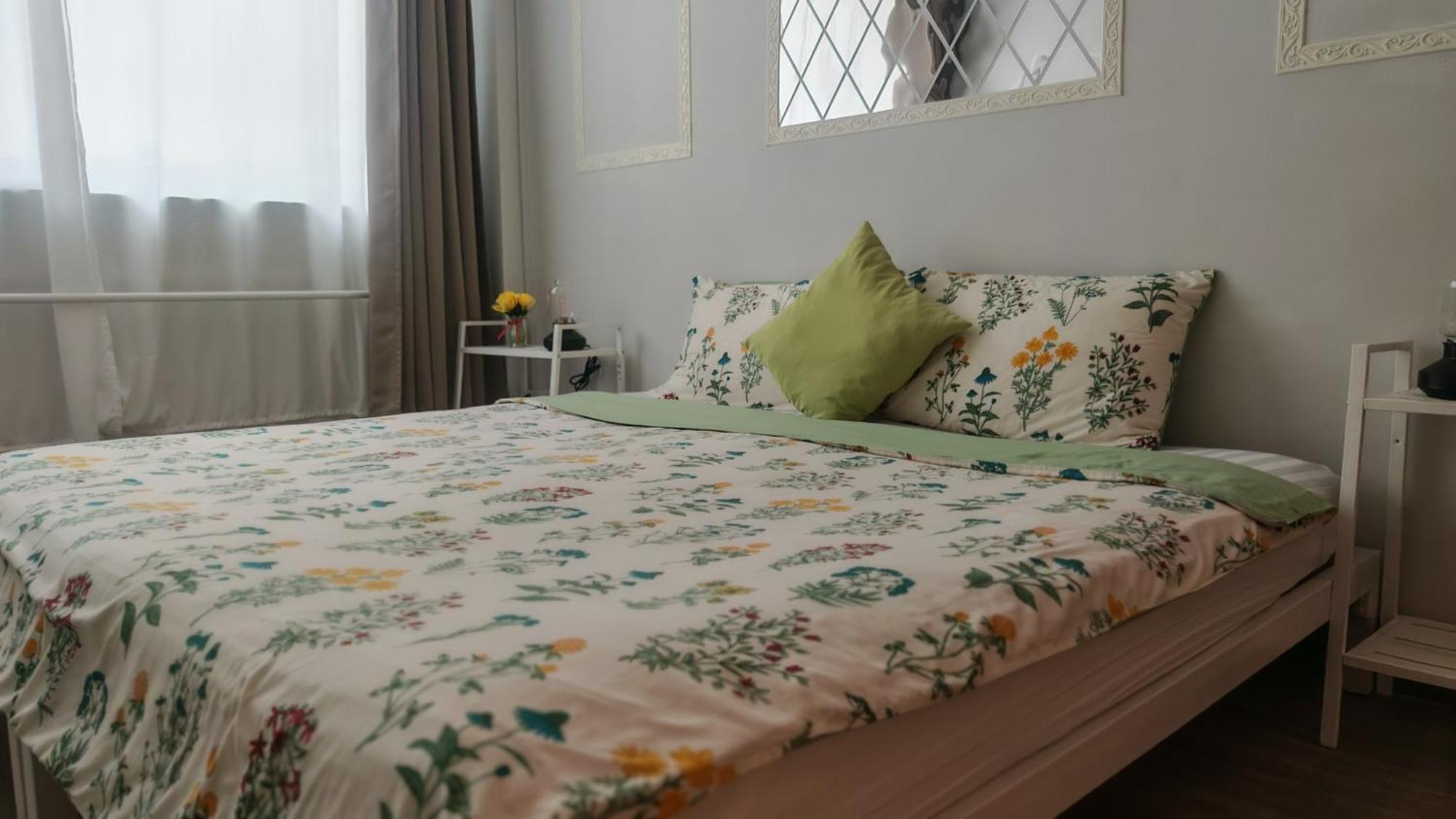 Baan Nampetch Hostel Бангкок Экстерьер фото